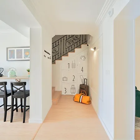 Rg Duque De Aveiro Guest house