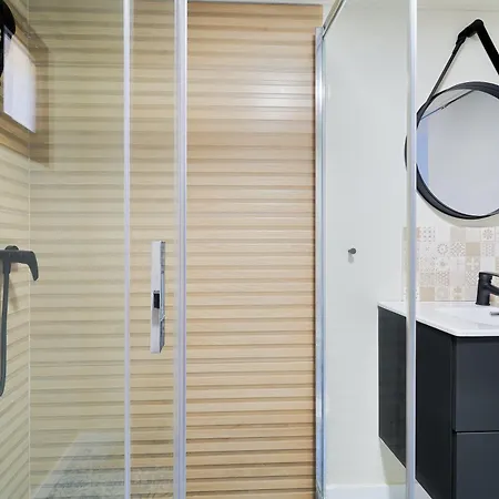 Rg Duque De Aveiro Guest house
