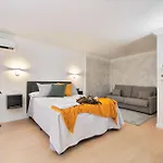 בית הארחה Rg Duque De Aveiro מאלגה